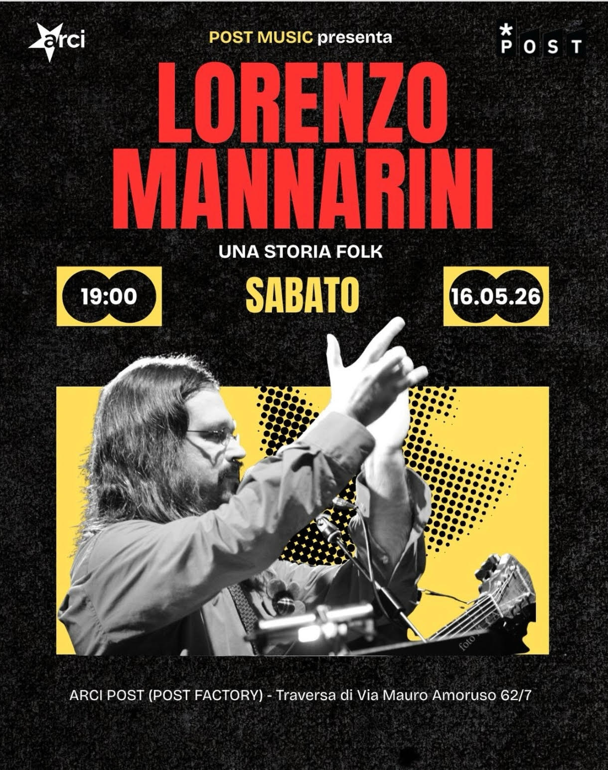 Locandina di “𝑼𝒏𝒂 𝒔𝒕𝒐𝒓𝒊𝒂 𝒇𝒐𝒍𝒌” 𝒖𝒏 𝒗𝒊𝒂𝒈𝒈𝒊𝒐 𝒕𝒓𝒂 𝒎𝒖𝒔𝒊𝒄𝒂 𝒆 𝒑𝒂𝒓𝒐𝒍𝒆 𝒄𝒐𝒏 𝑳𝒐𝒓𝒆𝒏𝒛𝒐 𝑴𝒂𝒏𝒏𝒂𝒓𝒊𝒏𝒊, 𝒍𝒂 𝒗𝒐𝒄𝒆 𝒅𝒆𝒊 𝑭𝒐𝒍𝒌𝒂𝒃𝒃𝒆𝒔𝒕𝒊𝒂